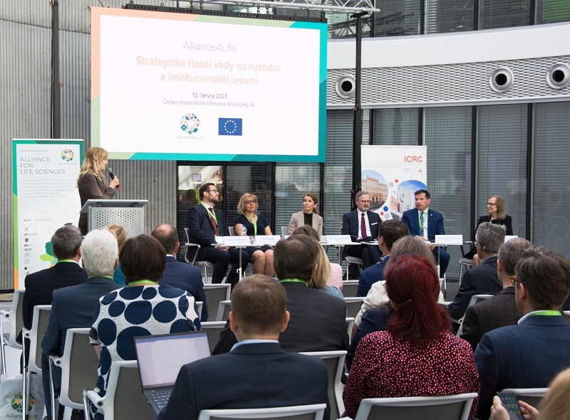 konferencia Strategické riadenie vedy na...