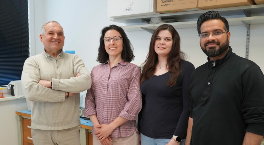 Zľava Dr. Igor Beliaev, stážistka Diana ...