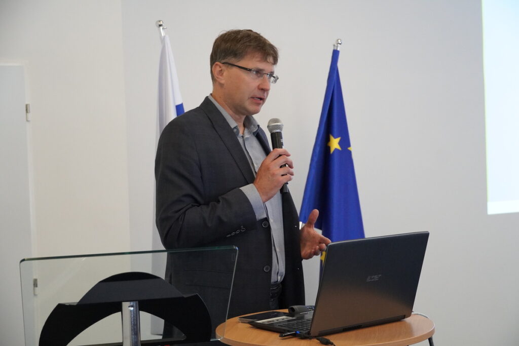 Prof. Miroslav Tedla, prednosta kliniky ORL LF UK a UNB.