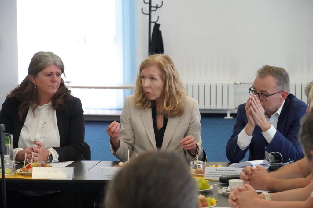 Zľava Eva Jolly, Jennifer A. Ligibel a Richard Crevenna.