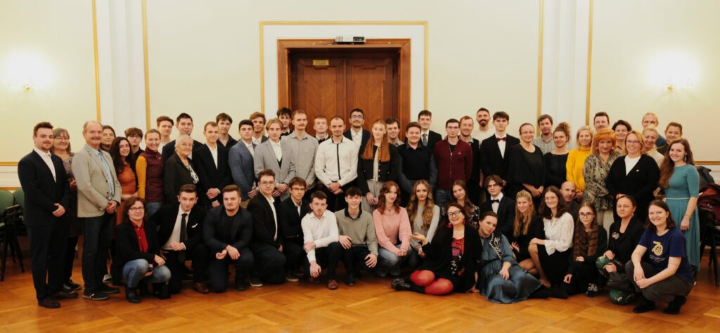 Účastníci podujatia Mladá nádej slovensk...