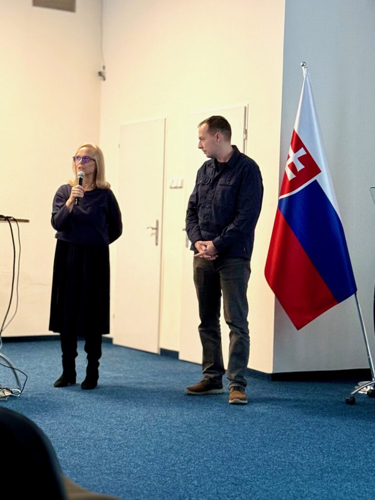 Generálna riaditeľka BMC SAV prof. Silvia Pastoreková a Dr. Miroslav Baláž.