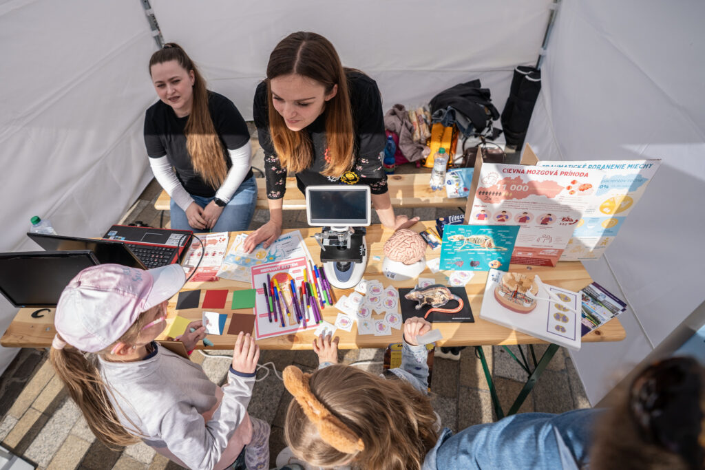 Pracovníčky Neurobiologického ústavu BMC...