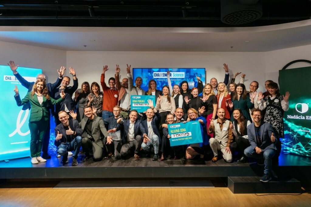 Účastníci programu Challenger Science 20...