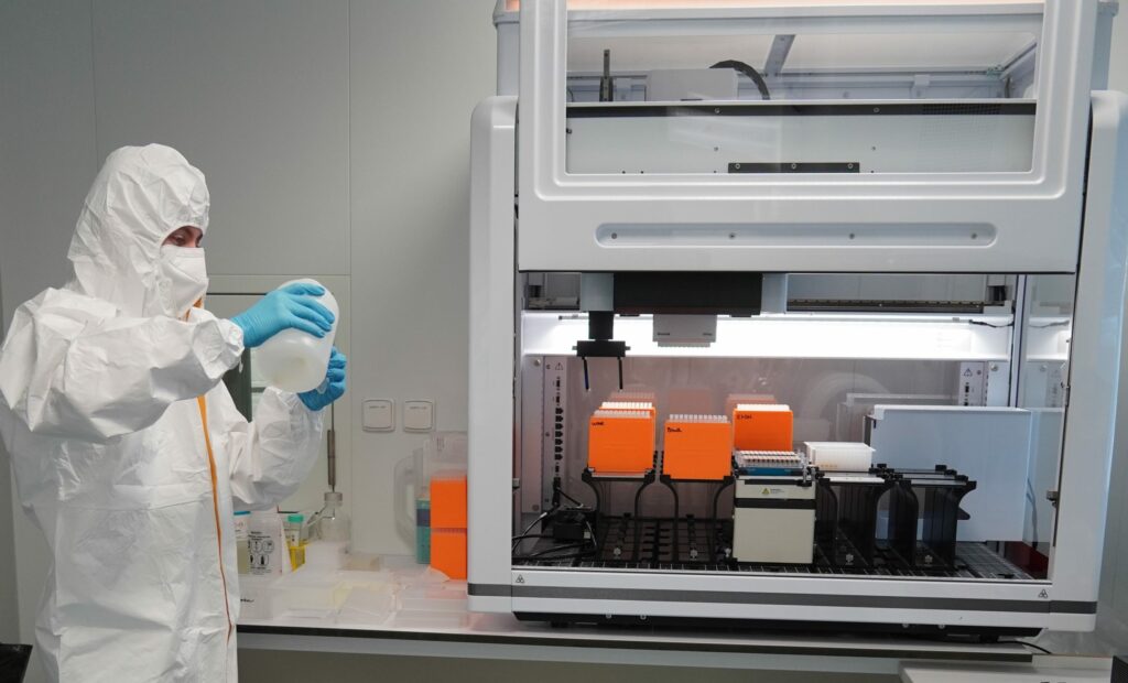 Analýza vzoriek z monitoringu západoníls...