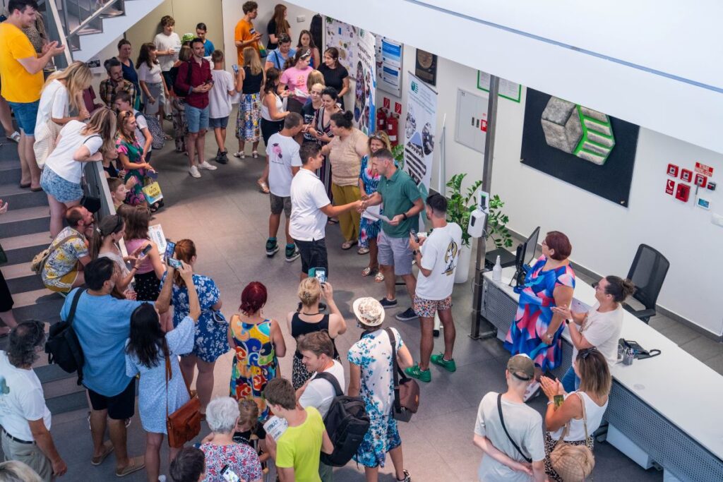 Fotografia z vlaňajšieho slávnostného od...