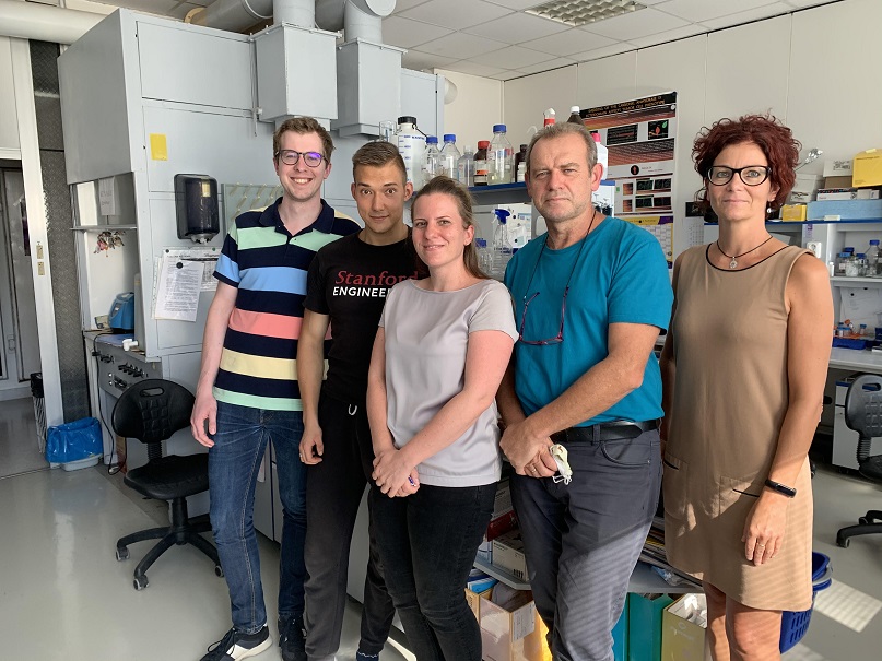 Marián a Miroslav (zľava) s kolegami z B...