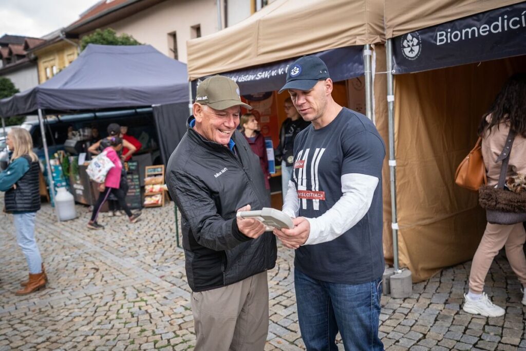 Zaži vedu so SAV 2026, meranie sily.